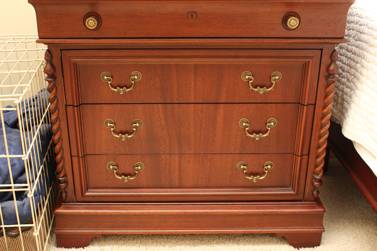 Lexington Furniture Chest of Drawers EBTH